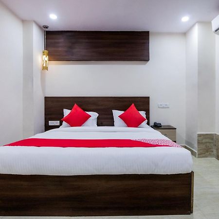 OYO 22907 Hotel Holiday Secundurabad Dış mekan fotoğraf