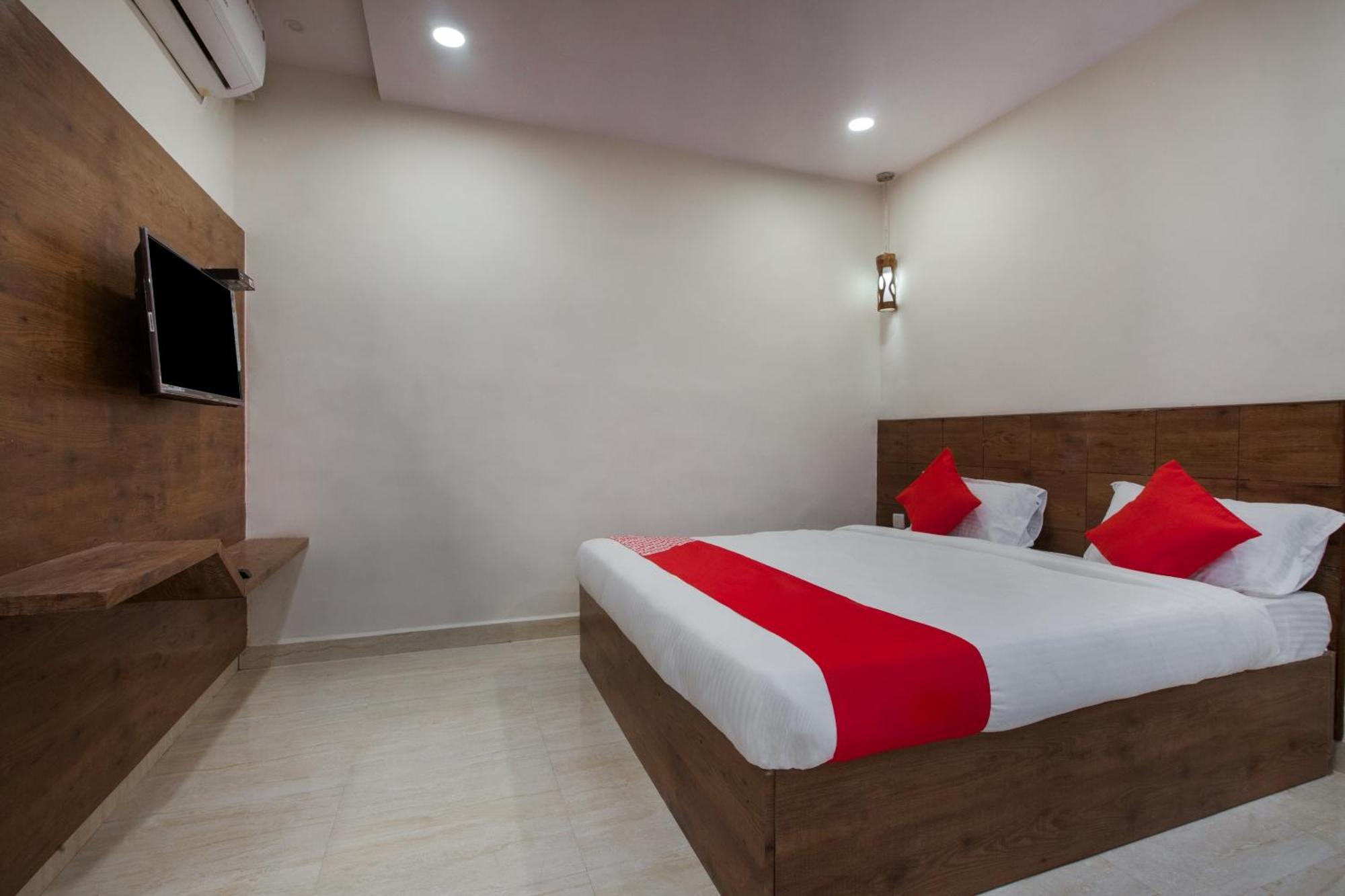 OYO 22907 Hotel Holiday Secundurabad Dış mekan fotoğraf