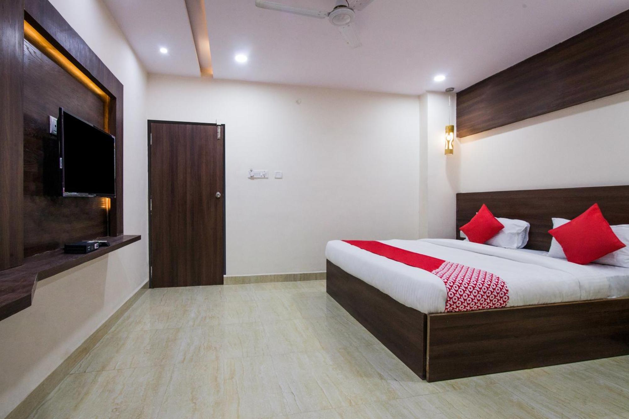 OYO 22907 Hotel Holiday Secundurabad Dış mekan fotoğraf