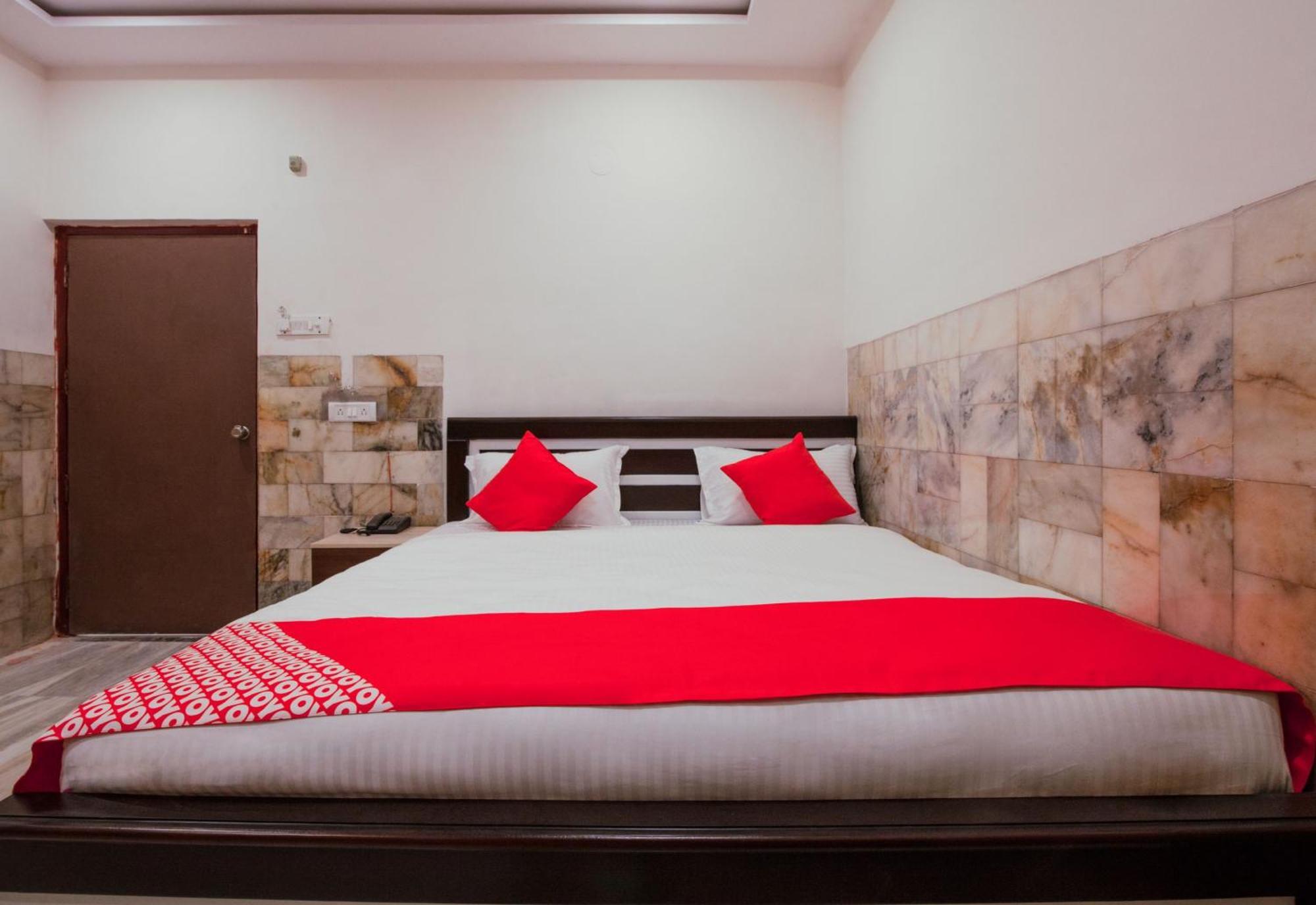 OYO 22907 Hotel Holiday Secundurabad Dış mekan fotoğraf
