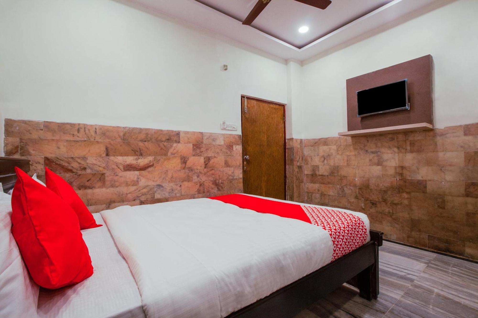 OYO 22907 Hotel Holiday Secundurabad Dış mekan fotoğraf