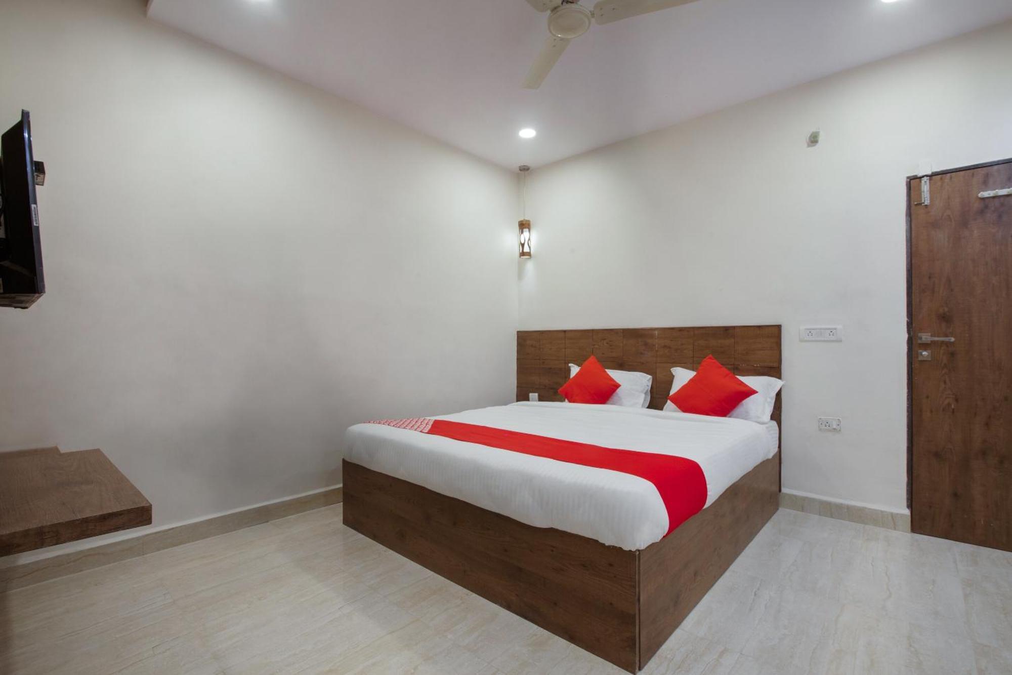 OYO 22907 Hotel Holiday Secundurabad Dış mekan fotoğraf